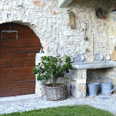 Casale Pegol, * Tignale